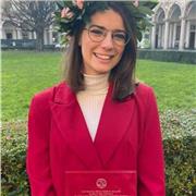 Vorrei diventare un'insegnante in lingue, frequento l'ultimo anno di magistrale in Lingue e letterature pee ed extraeuropee. Ho già fatto dato ripetizioni a ragazzi del liceo e attualmente sono in Francia ed insegno italiano a dei ragazzi francesi